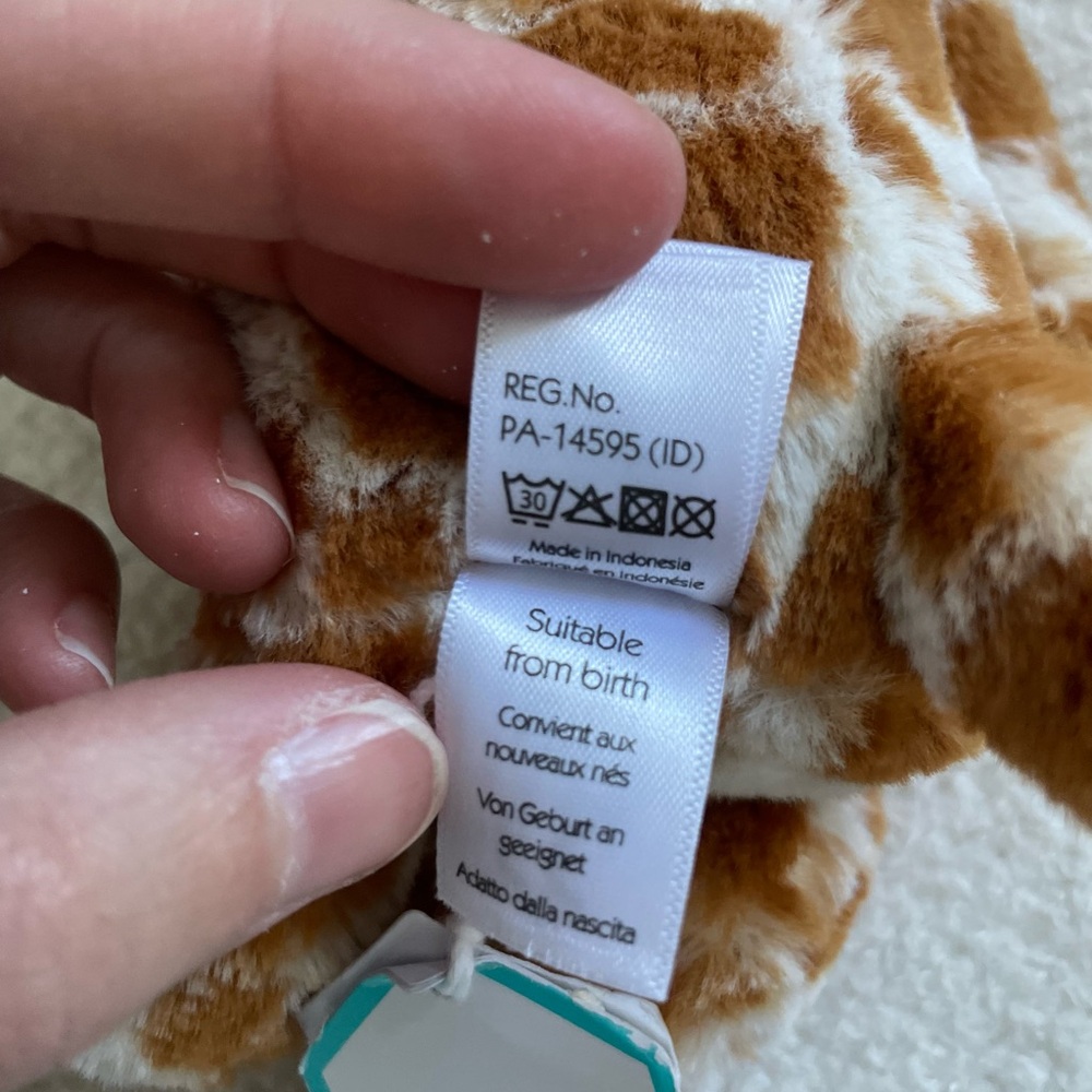 Jellycat New Giraffe 18 CM Plush from London - Picture 6 of 7